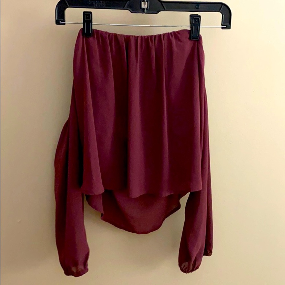 Off the shoulder crop top - maroon